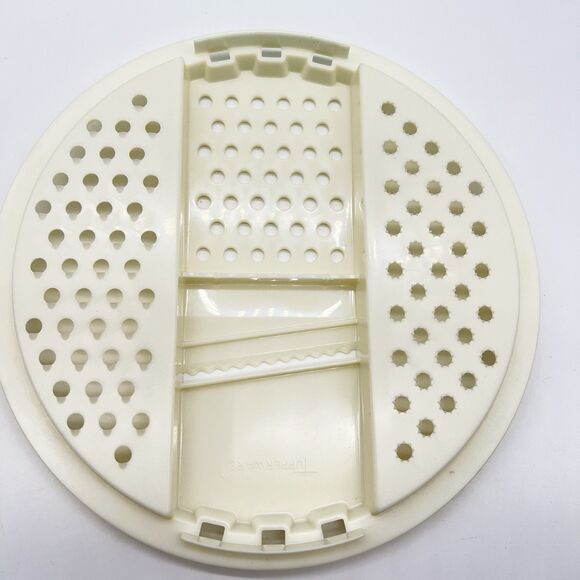 Vintage 70s Jadeite Tupperware Set-Reversible Grater and Colander w/Lid-786-1 - Picture 6 of 9